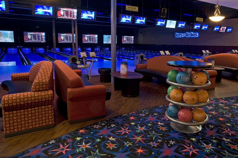 S&S-Dallas_NeonLanes7_6086